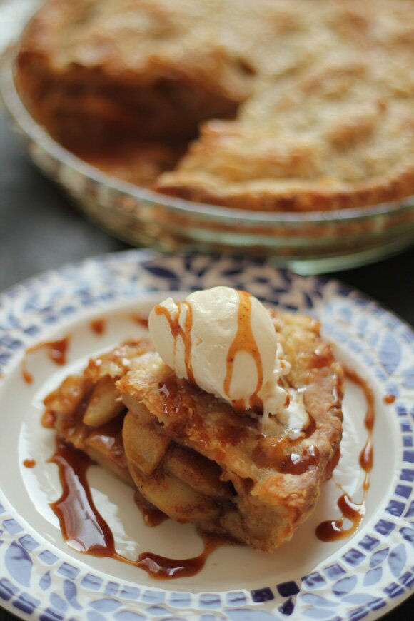 Channeling-Contessa-Apple-Pie-with-Salted-Cider-Caramel-1